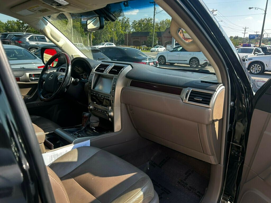 2018 Lexus GX Base photo 27