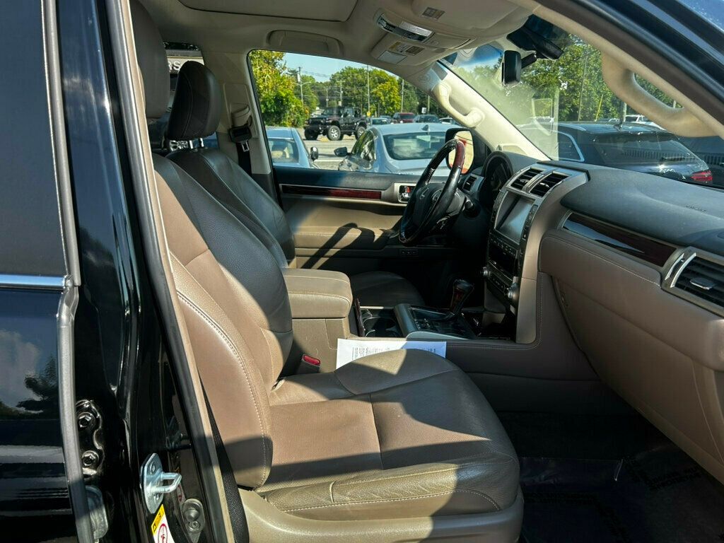 2018 Lexus GX Base photo 28