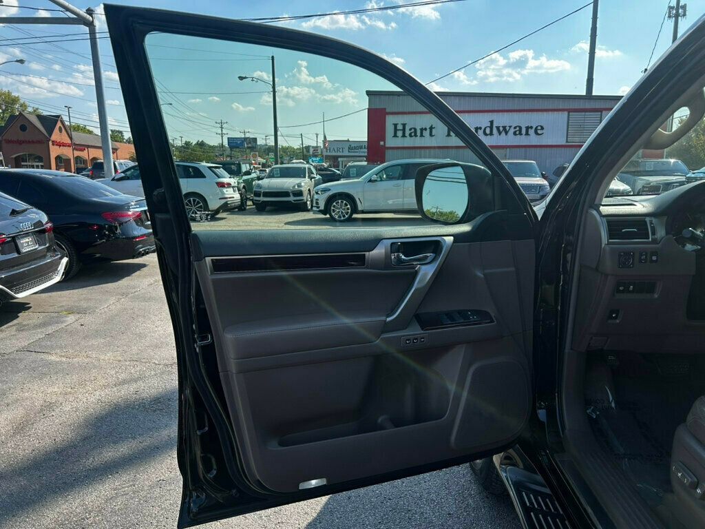 2018 Lexus GX Base photo 8
