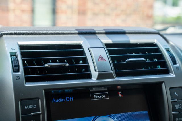 2018 Lexus GX PremiumPkg/2ndRowCaptains/SportDesignPkg/Heated&CooledSeats - 23036159 - 27