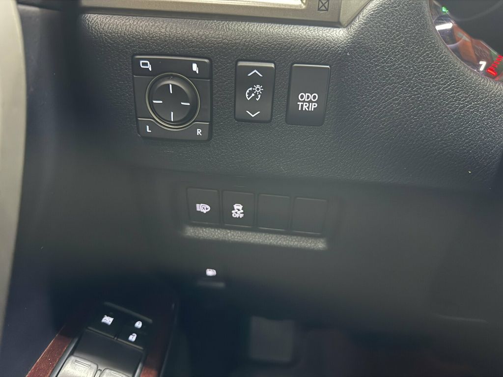 2018 Lexus GX Premium Pkg/Heated&Cooled Seats/Blind Spot Monitor/Rear Camera - 23098637 - 16