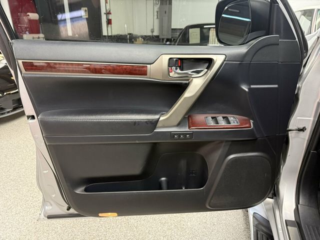 2018 Lexus GX Premium Pkg/Heated&Cooled Seats/Blind Spot Monitor/Rear Camera - 23098637 - 17
