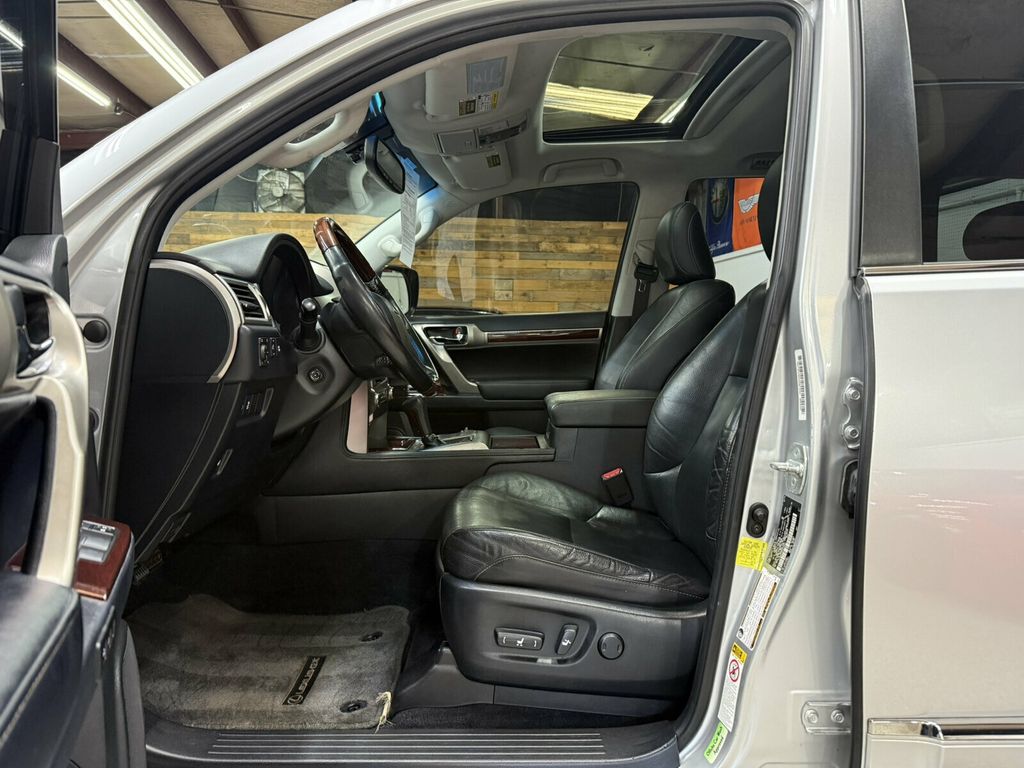 2018 Lexus GX Premium Pkg/Heated&Cooled Seats/Blind Spot Monitor/Rear Camera - 23098637 - 18