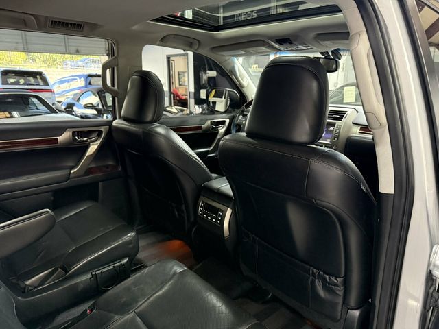2018 Lexus GX Premium Pkg/Heated&Cooled Seats/Blind Spot Monitor/Rear Camera - 23098637 - 27