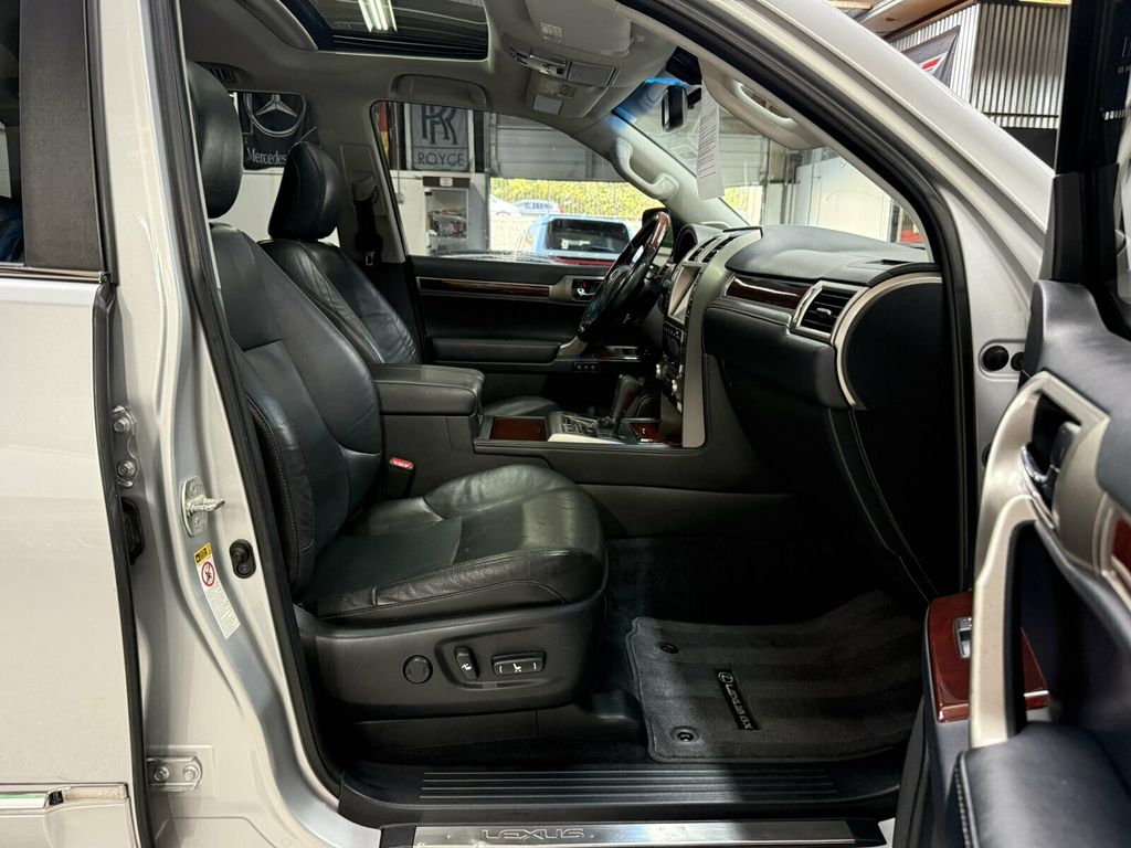 2018 Lexus GX Premium Pkg/Heated&Cooled Seats/Blind Spot Monitor/Rear Camera - 23098637 - 30