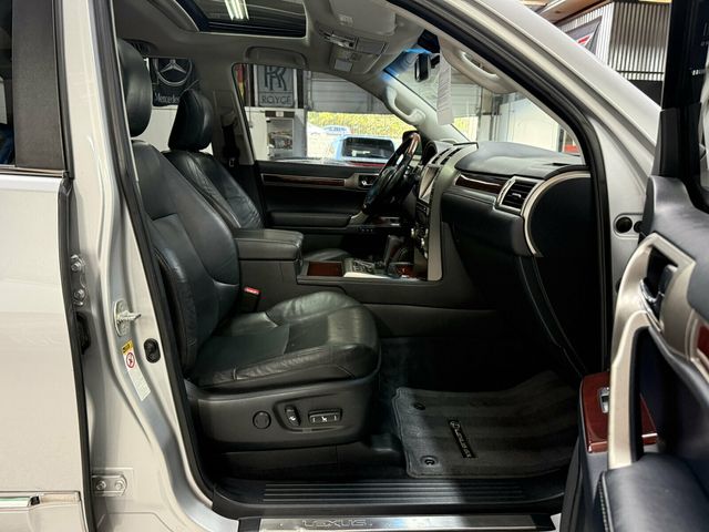 2018 Lexus GX Premium Pkg/Heated&Cooled Seats/Blind Spot Monitor/Rear Camera - 23098637 - 30