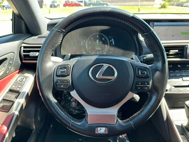 2018 Lexus IS IS 300 AWD - 22601261 - 23