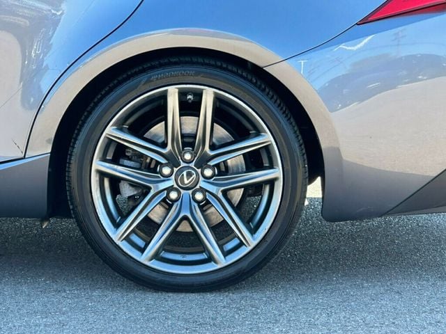 2018 Lexus IS IS 300 AWD - 22601261 - 41