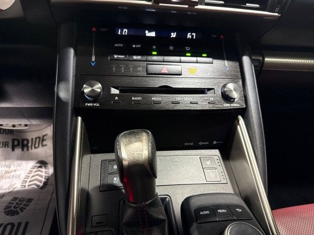 2018 Lexus IS IS 300 F Sport RWD - 22927019 - 16