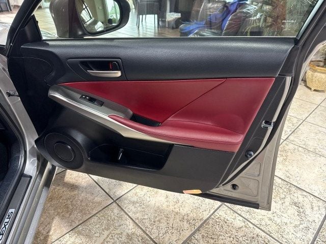 2018 Lexus IS IS 300 F Sport RWD - 22927019 - 27