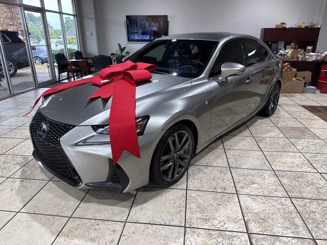 2018 Lexus IS 300 F SPORT photo 3