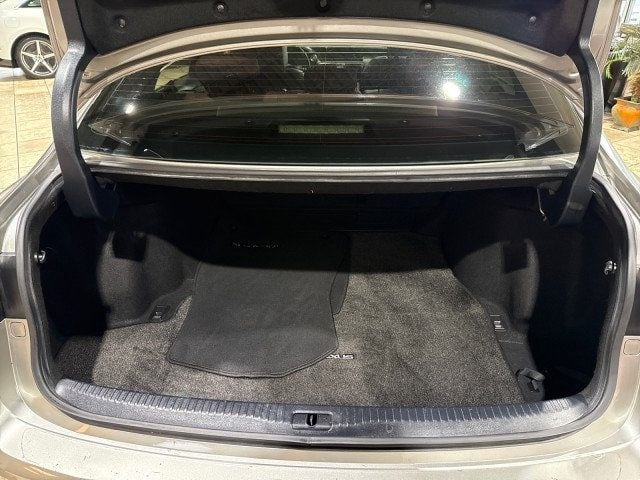 2018 Lexus IS IS 300 F Sport RWD - 22927019 - 29