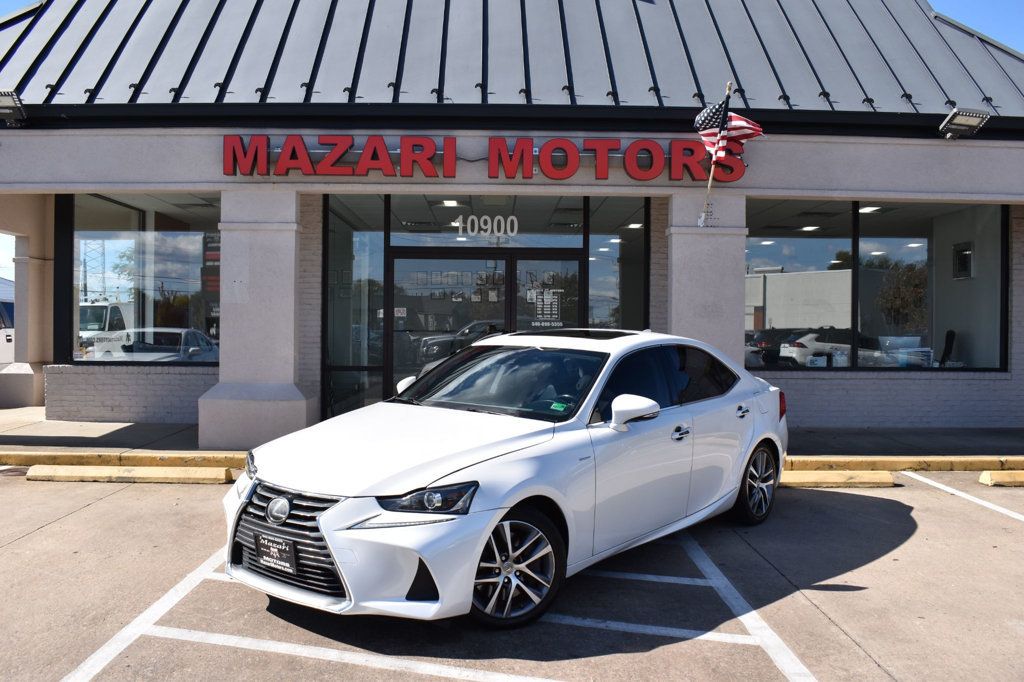 2018 Lexus IS IS 300 RWD - 22933935 - 1