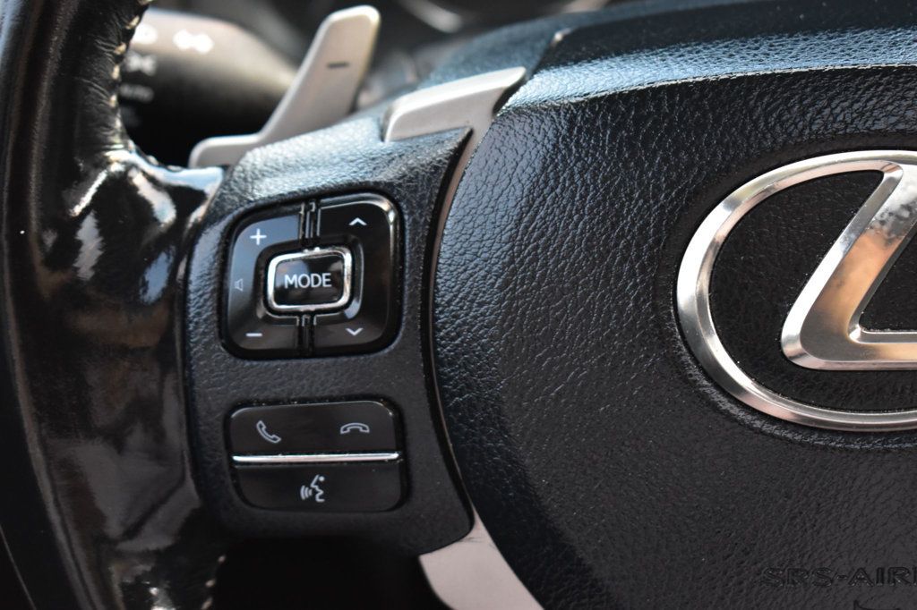 2018 Lexus IS IS 300 RWD - 22933935 - 27