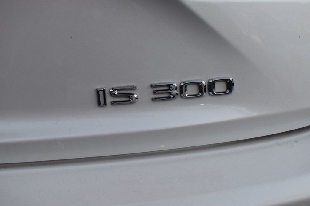 2018 Lexus IS IS 300 RWD - 22933935 - 49