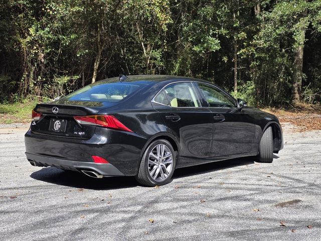 2018 Lexus IS