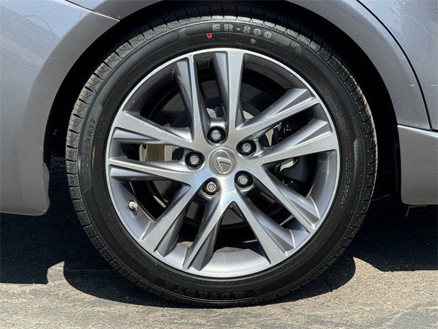 2018 Lexus IS IS 300 RWD - 22454266 - 18