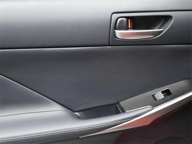 2018 Lexus IS IS 300 RWD - 22927421 - 10