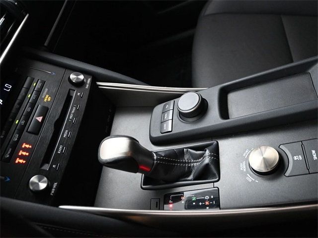 2018 Lexus IS IS 300 RWD - 22927421 - 21