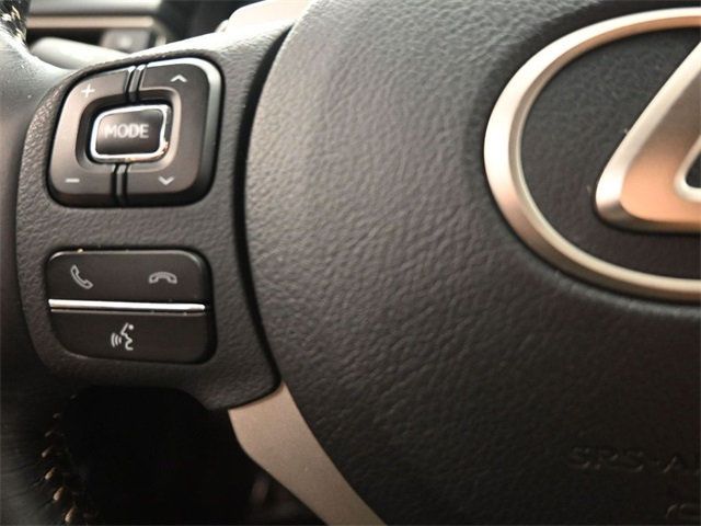 2018 Lexus IS IS 300 RWD - 22927421 - 24