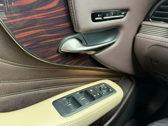 2018 Lexus LS LS 500 AWD - 23027613 - 37