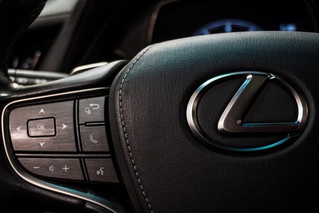 2018 Lexus LS LS 500 RWD - 22940384 - 18