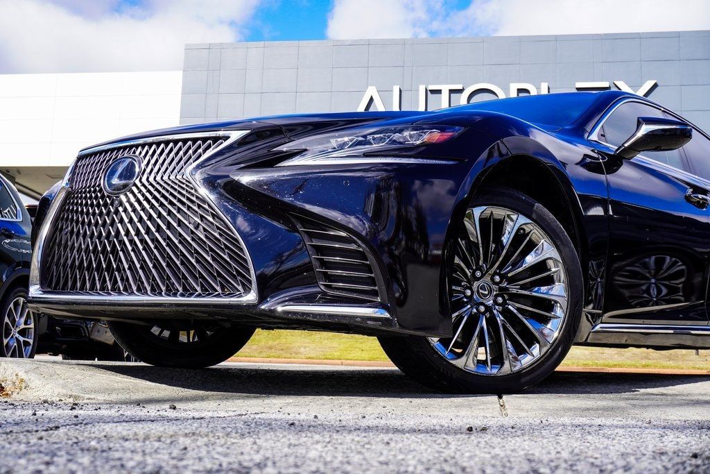 2018 Lexus LS 500 photo 2