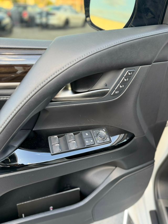 2018 Lexus LX  - 23044634 - 20