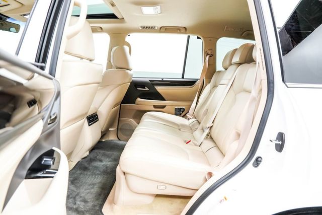 2018 Lexus LX 570 - 23054245 - 17