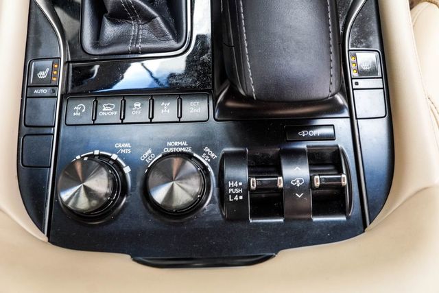 2018 Lexus LX 570 - 23054245 - 24