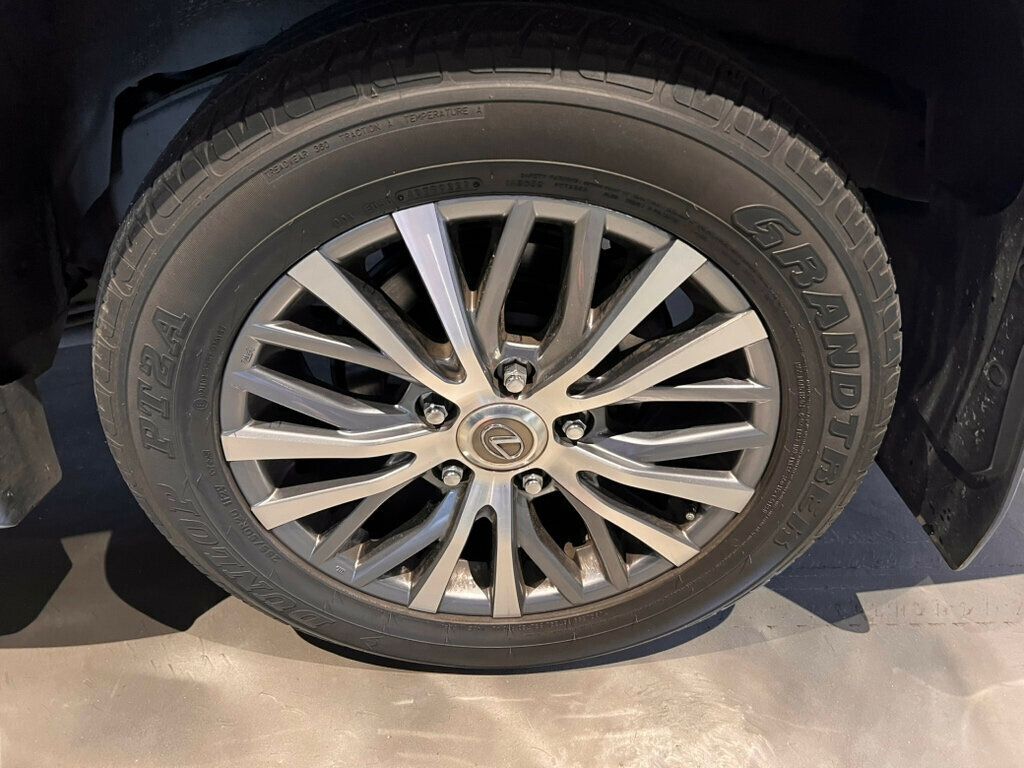2018 Lexus LX LocalTrade/570/TwoRow/4WD/AdapCruise/HtdSeats/MoonRoof - 23019632 - 10