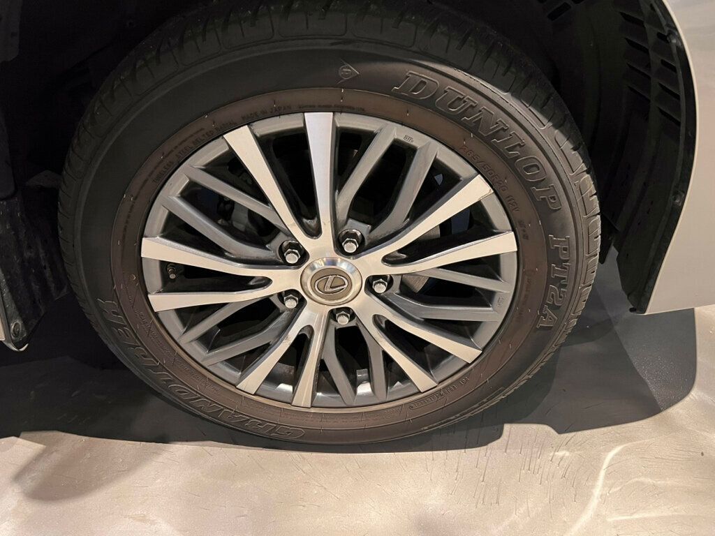 2018 Lexus LX LocalTrade/570/TwoRow/4WD/AdapCruise/HtdSeats/MoonRoof - 23019632 - 12