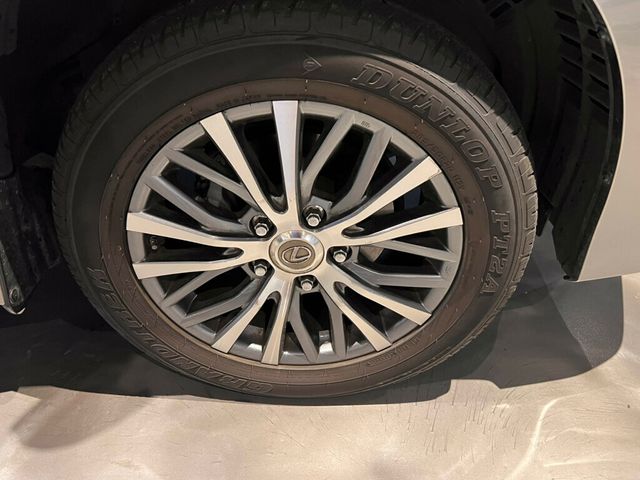 2018 Lexus LX LocalTrade/570/TwoRow/4WD/AdapCruise/HtdSeats/MoonRoof - 23019632 - 12