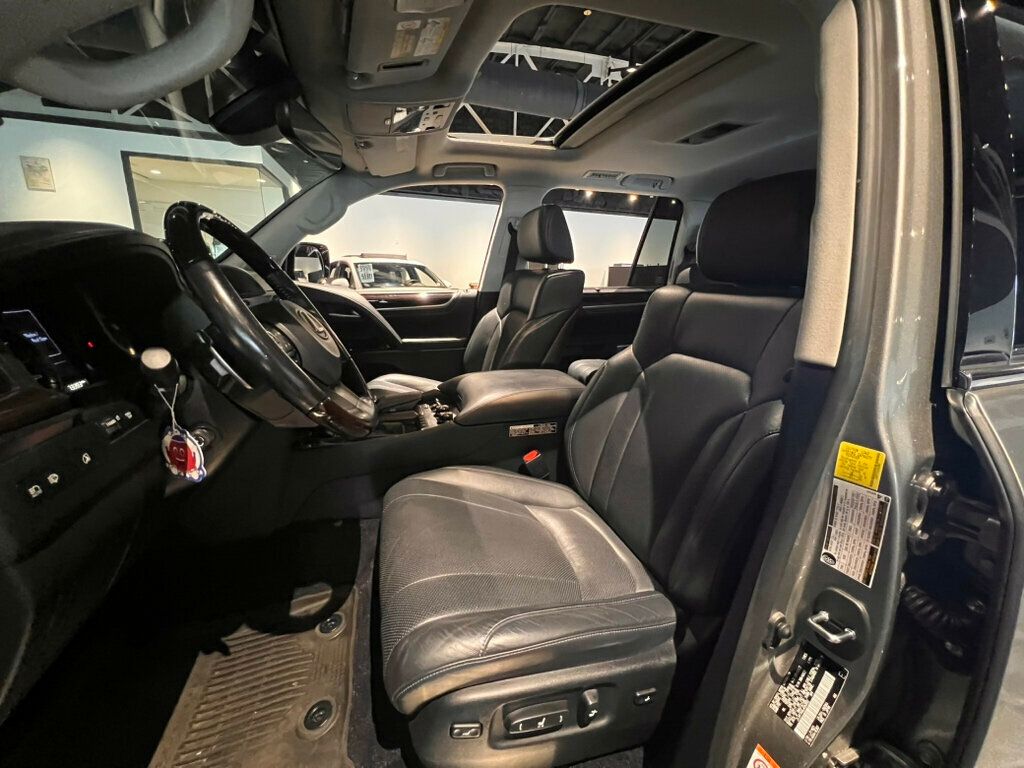 2018 Lexus LX LocalTrade/570/TwoRow/4WD/AdapCruise/HtdSeats/MoonRoof - 23019632 - 15