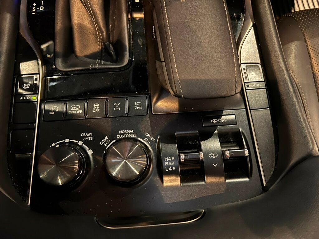 2018 Lexus LX LocalTrade/570/TwoRow/4WD/AdapCruise/HtdSeats/MoonRoof - 23019632 - 20