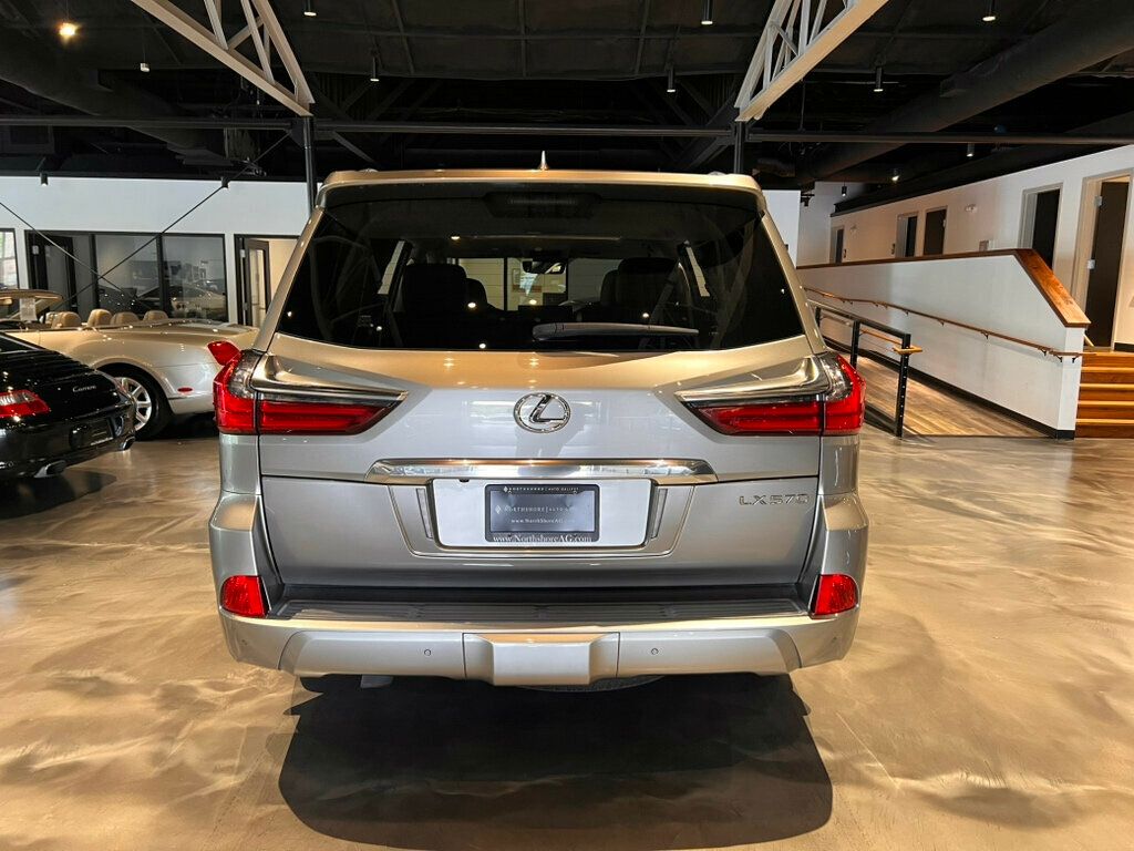 2018 Lexus LX LocalTrade/570/TwoRow/4WD/AdapCruise/HtdSeats/MoonRoof - 23019632 - 3