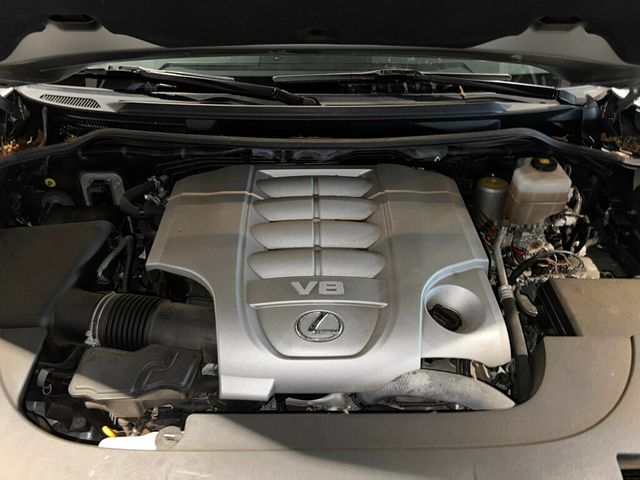 2018 Lexus LX LocalTrade/570/TwoRow/4WD/AdapCruise/HtdSeats/MoonRoof - 23019632 - 8