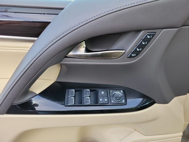 2018 Lexus LX LX 570 - 22948797 - 7