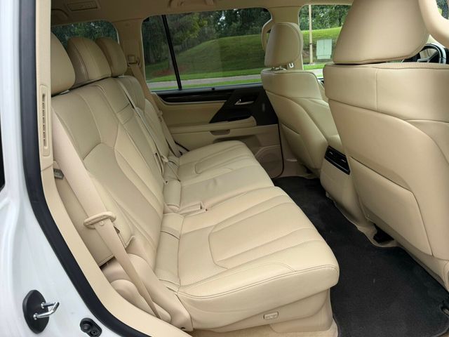 2018 Lexus LX LX570/Heated&Cooled Seats/Blind Spot Monitor/Rain-Sensing Wipers - 23052253 - 21