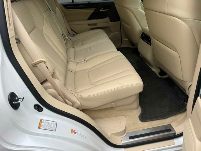 2018 Lexus LX LX570, Only 42K Miles, Apple CarPlay, Excellent Condition - 23052253 - 22