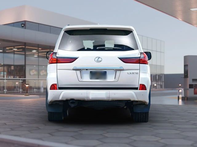 2018 Lexus LX LX 570 Three Row 4WD - 22938518 - 9