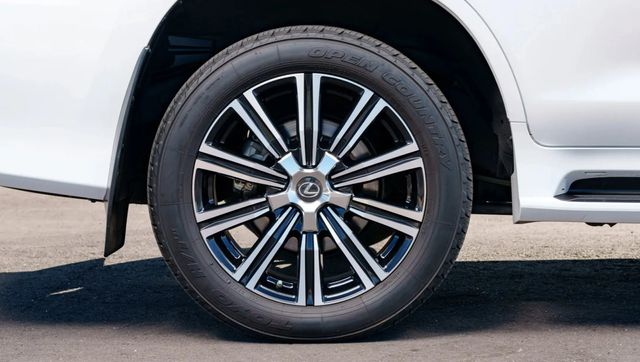 2018 Lexus LX LX 570 Three Row 4WD - 22938518 - 13