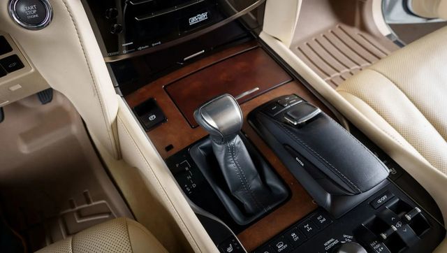 2018 Lexus LX LX 570 Three Row 4WD - 22938518 - 29