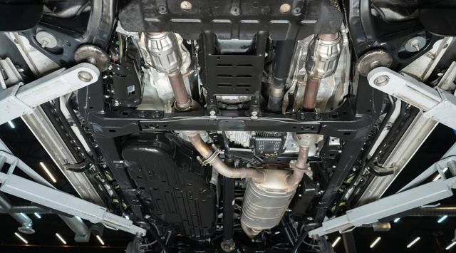 2018 Lexus LX LX 570 Three Row 4WD - 22938518 - 51