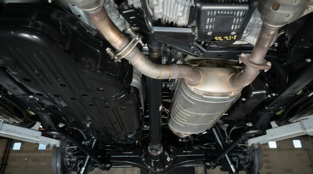 2018 Lexus LX LX 570 Three Row 4WD - 22938518 - 54