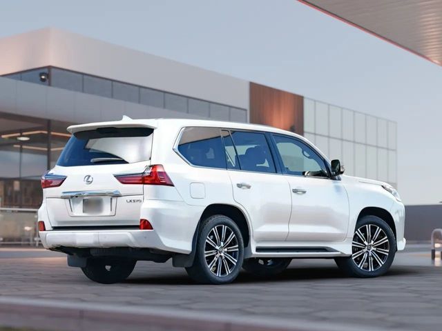 2018 Lexus LX LX 570 Three Row 4WD - 22938518 - 6