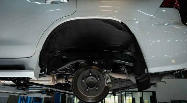 2018 Lexus LX LX 570 Three Row 4WD - 22938518 - 70