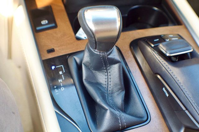 2018 Lexus LX MSRP$100324/LuxuryPkg/HeadsUpDisplay/RearEntertainment/NAV - 22997629 - 27