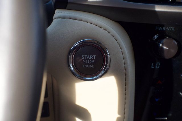 2018 Lexus LX MSRP$100324/LuxuryPkg/HeadsUpDisplay/RearEntertainment/NAV - 22997629 - 31