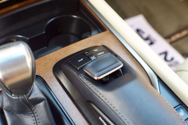 2018 Lexus LX MSRP$100324/LuxuryPkg/HeadsUpDisplay/RearEntertainment/NAV - 22997629 - 38